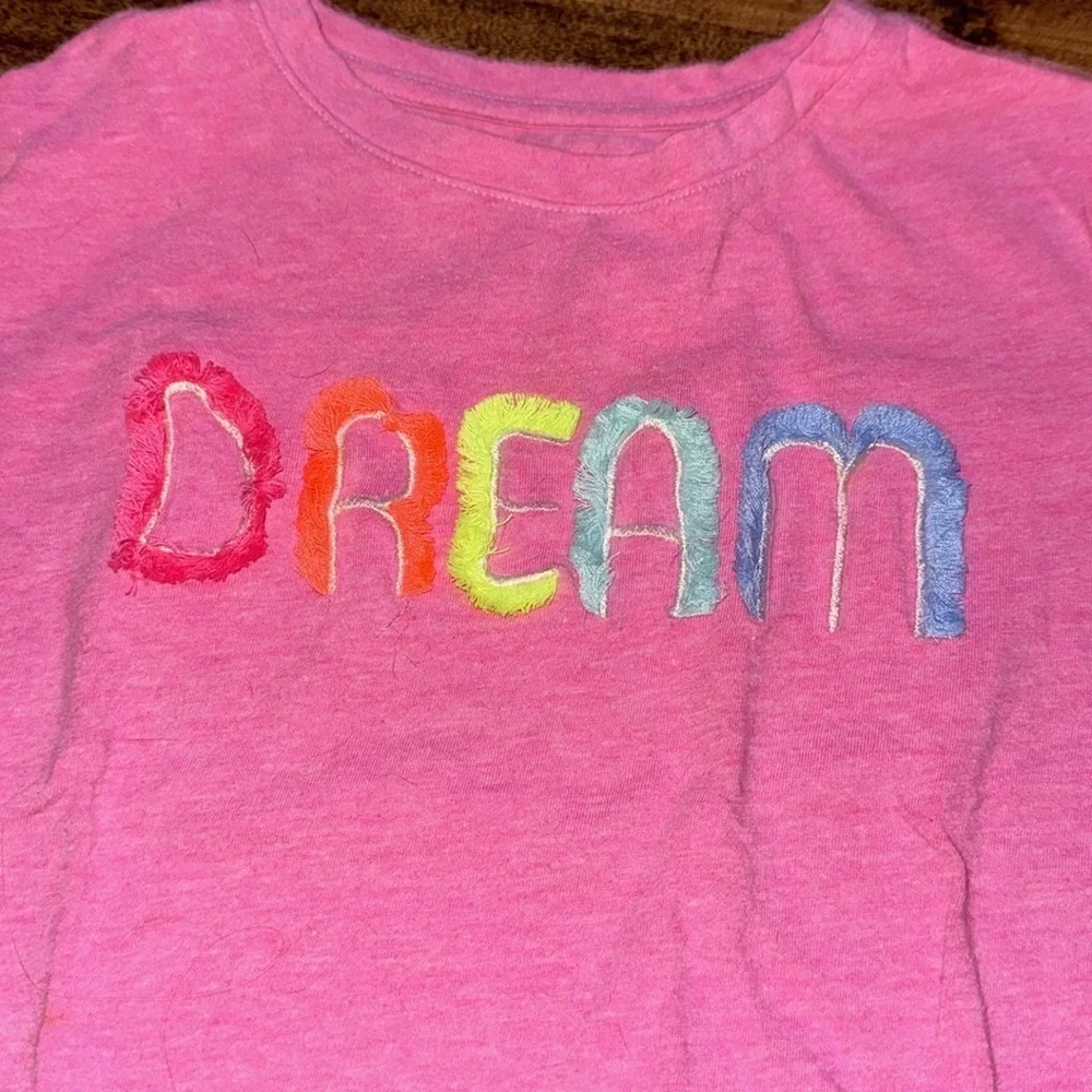 Colorful dream 😴 tee size 4/5 (XS)